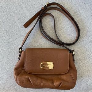Brown leather Michael Kors crossbody
